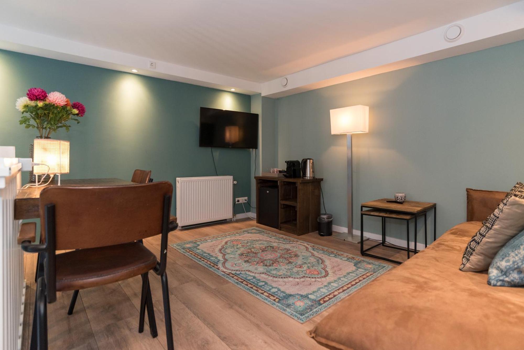1001 Nights Boutique Lofts Hotel Haarlem Bagian luar foto