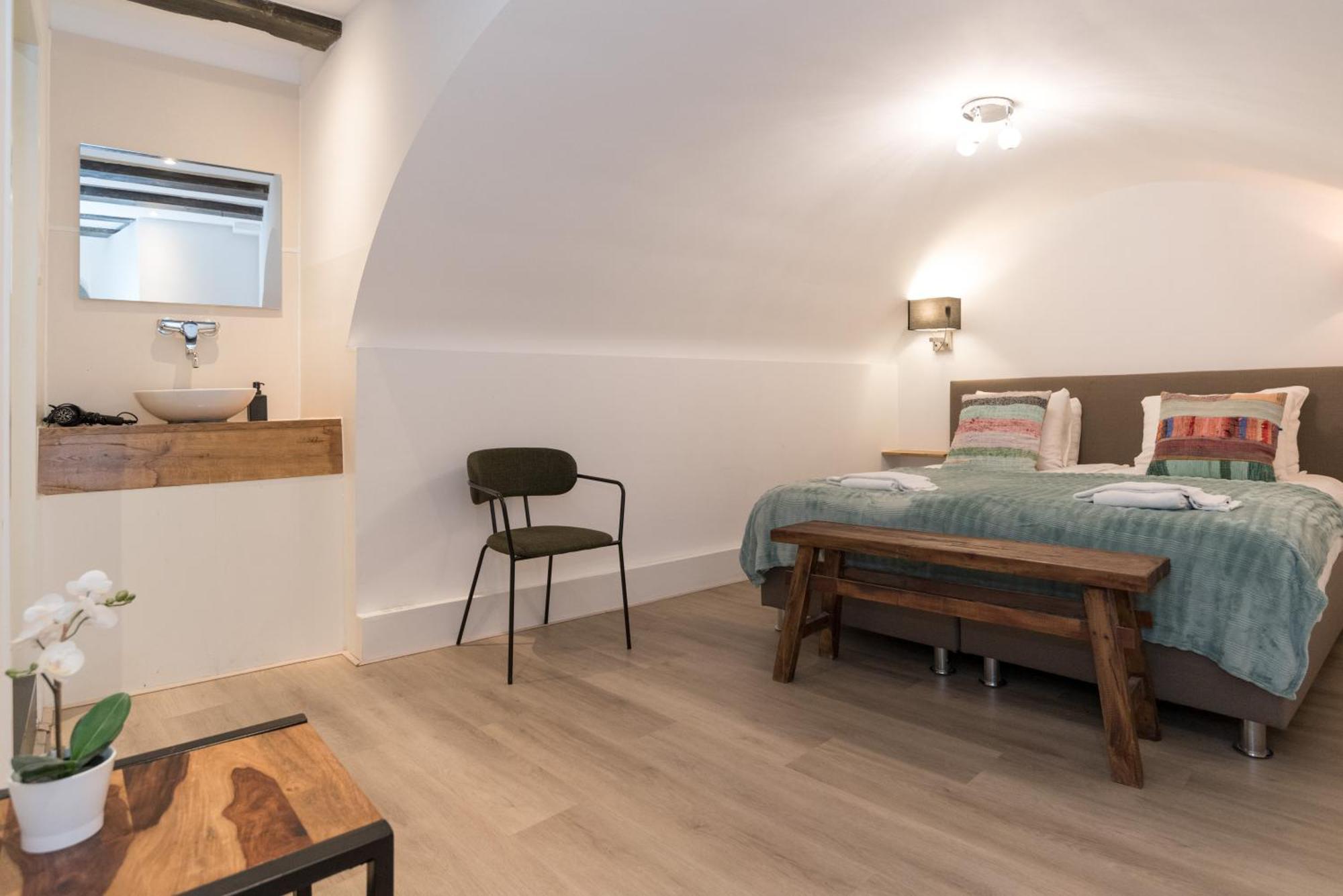 1001 Nights Boutique Lofts Hotel Haarlem Bagian luar foto