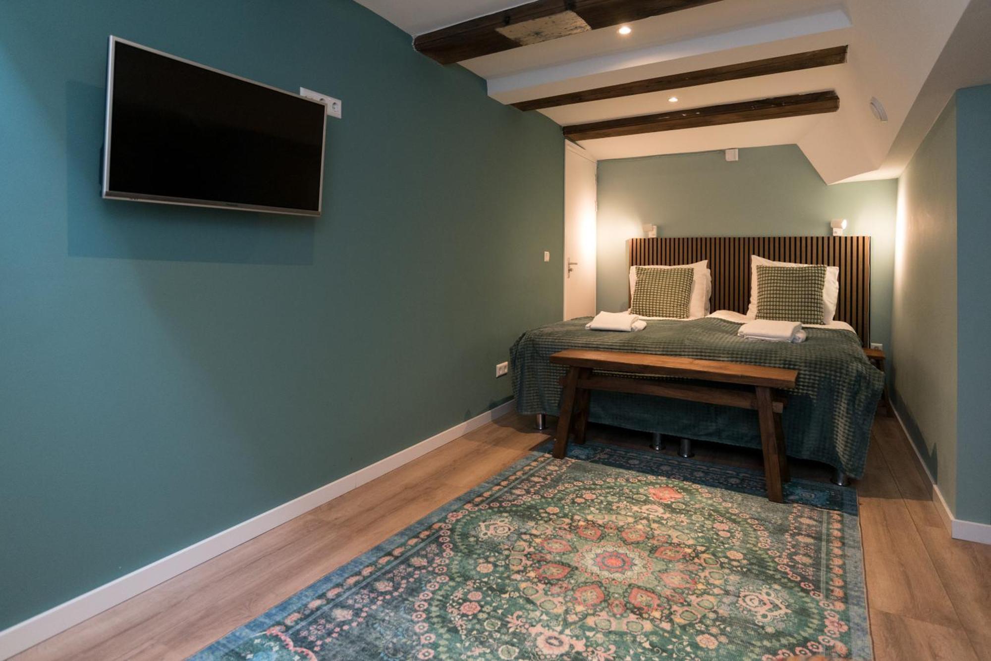 1001 Nights Boutique Lofts Hotel Haarlem Bagian luar foto