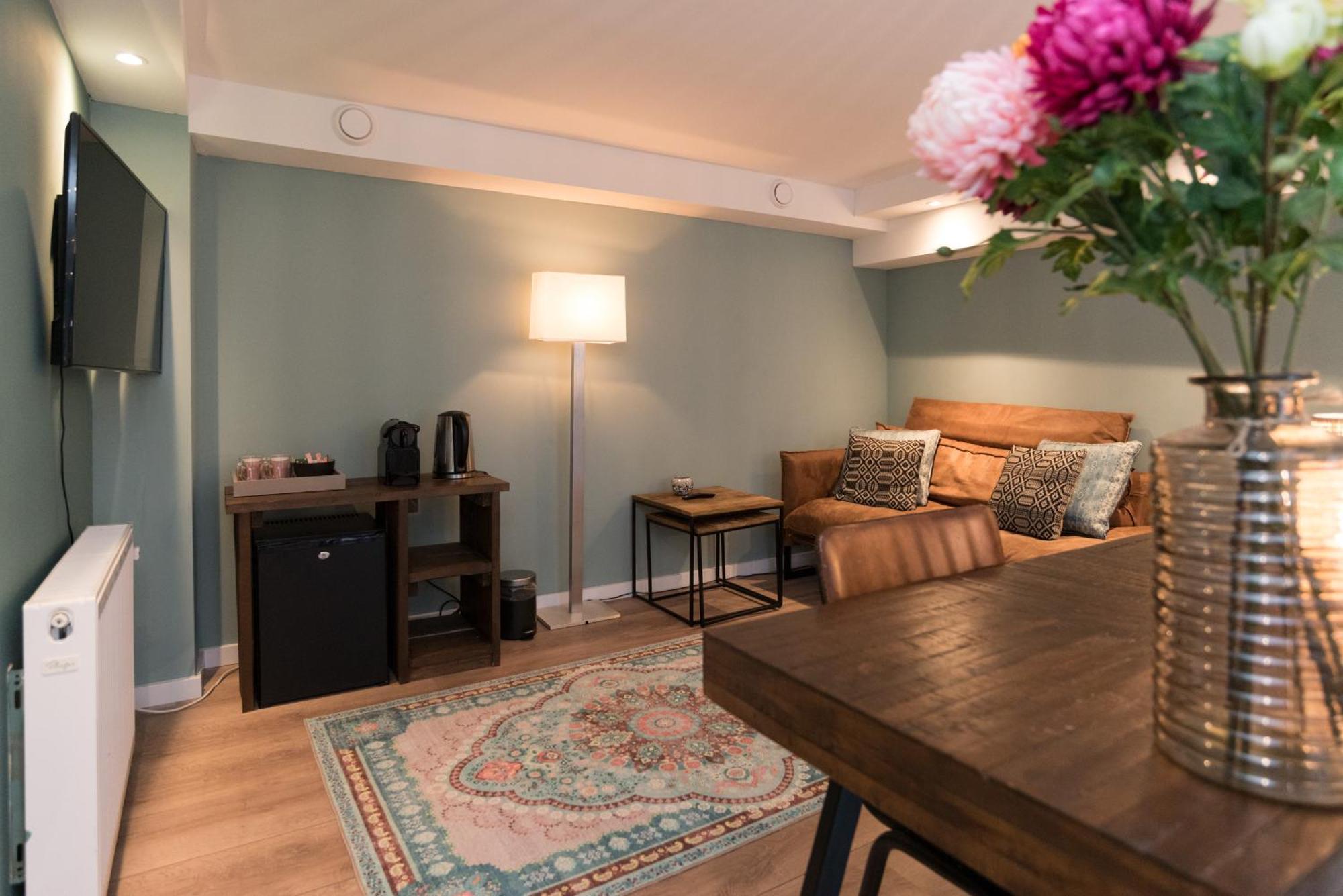 1001 Nights Boutique Lofts Hotel Haarlem Bagian luar foto