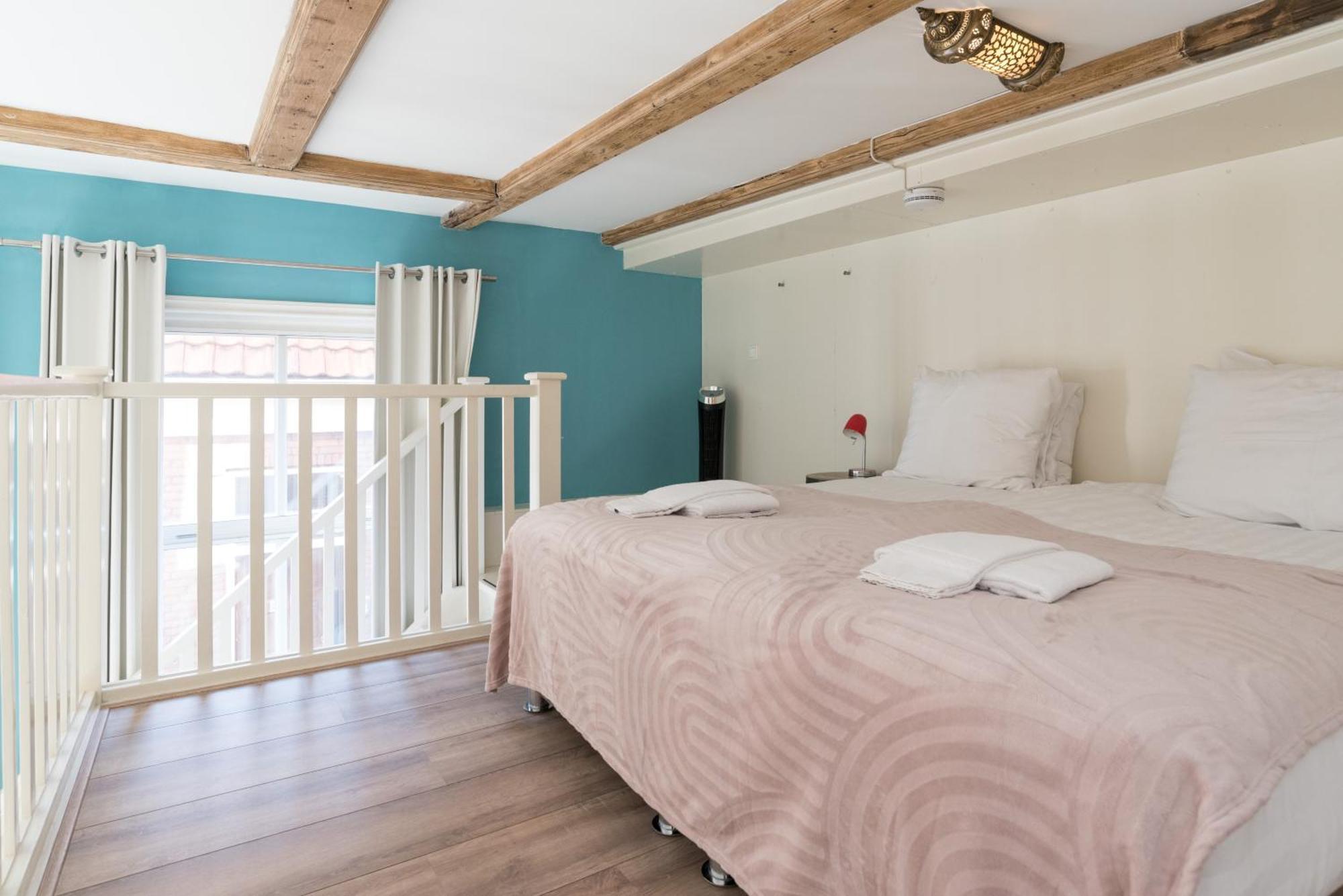 1001 Nights Boutique Lofts Hotel Haarlem Bagian luar foto